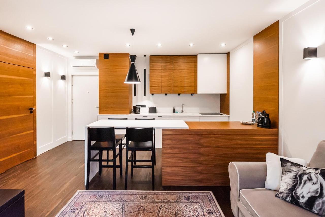 Wola Luxury Wooden Apartment Varşova Dış mekan fotoğraf