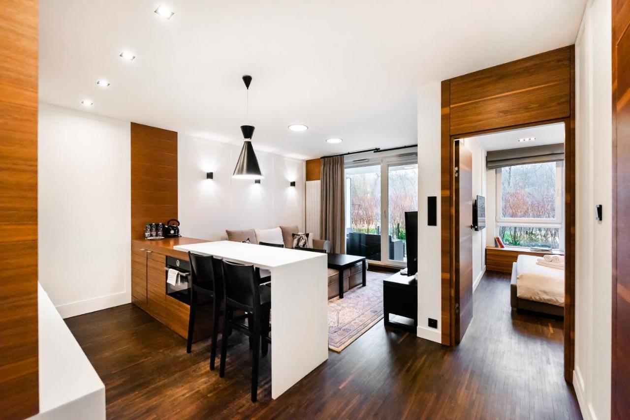 Wola Luxury Wooden Apartment Varşova Dış mekan fotoğraf